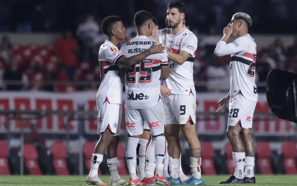 Menelusuri Dunia Peraduan dalam Bola Sepak